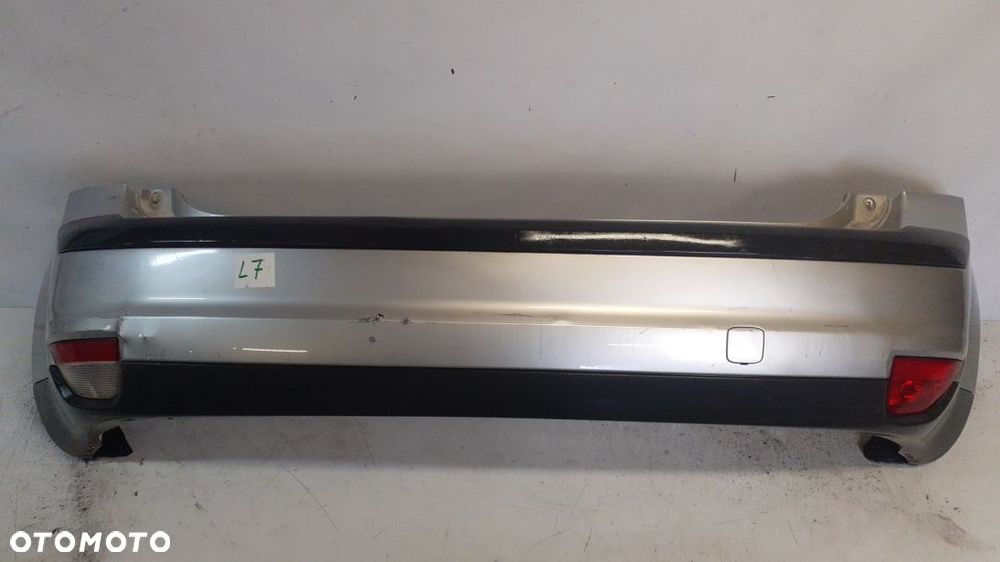 ^ZDERZAK TYŁ TYLNY FORD FOCUS MK.2 II 03 SREBRNY USZKODZONY - 1