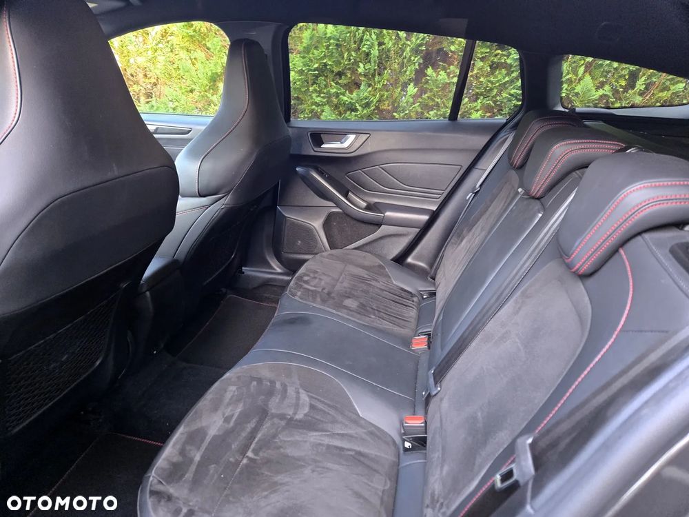 Ford Focus 2.3 EcoBoost ST X Edition - 8