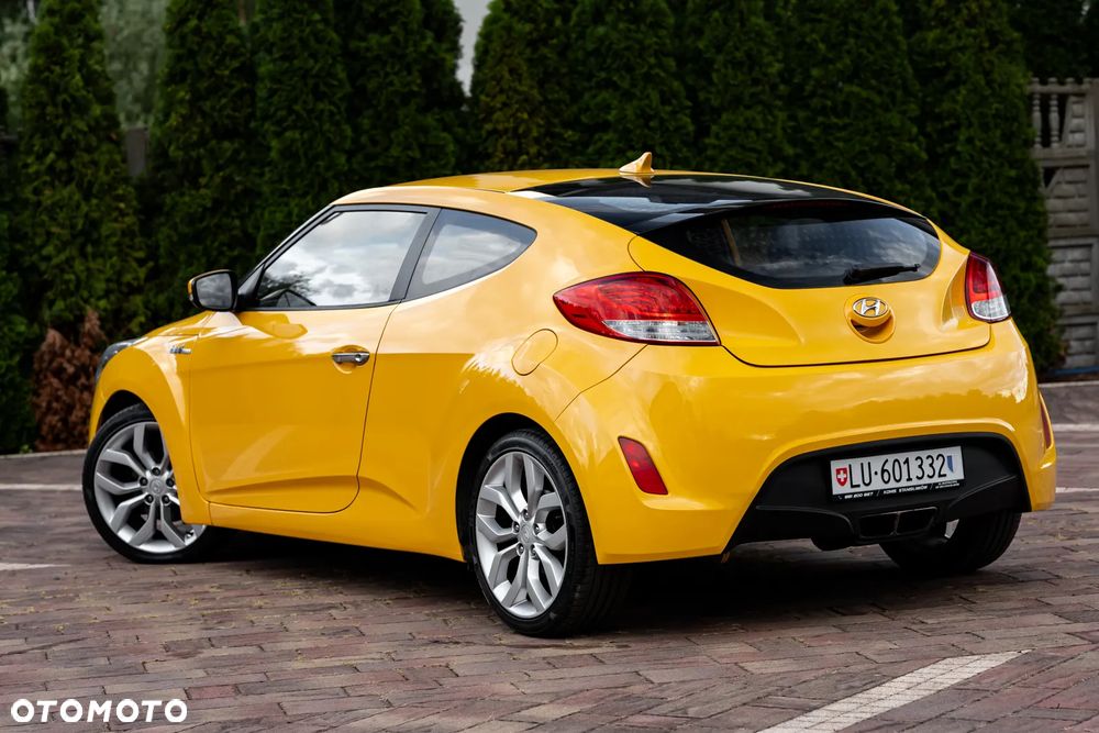 Hyundai Veloster 1.6 Style - 13
