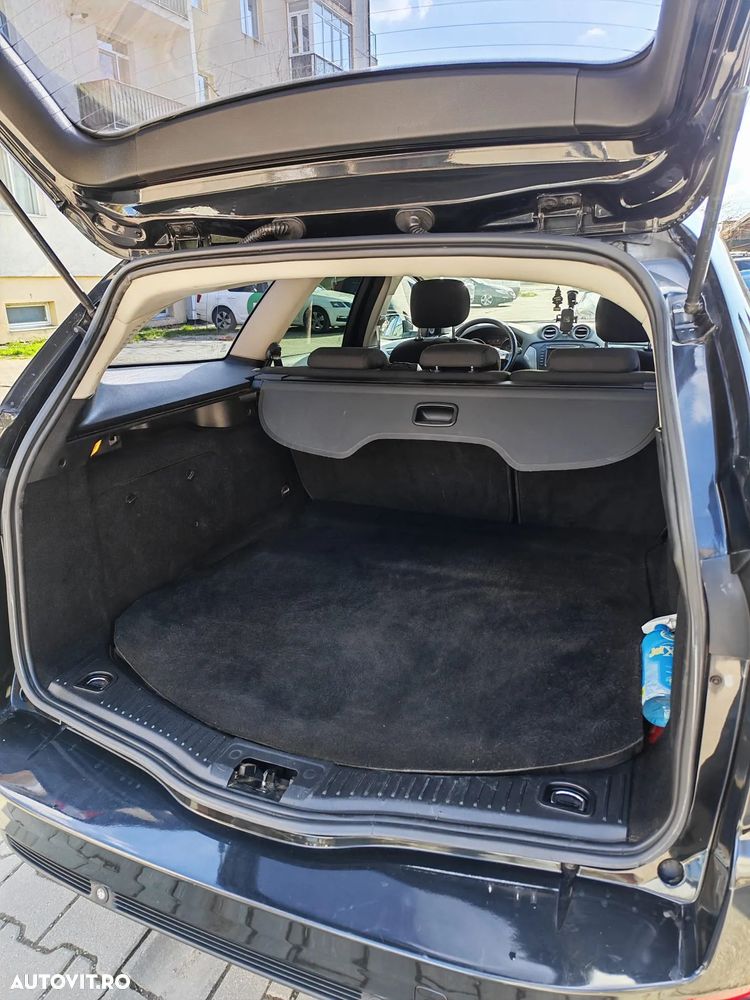 Ford Mondeo 2.0 TDCi Ambiente - 10