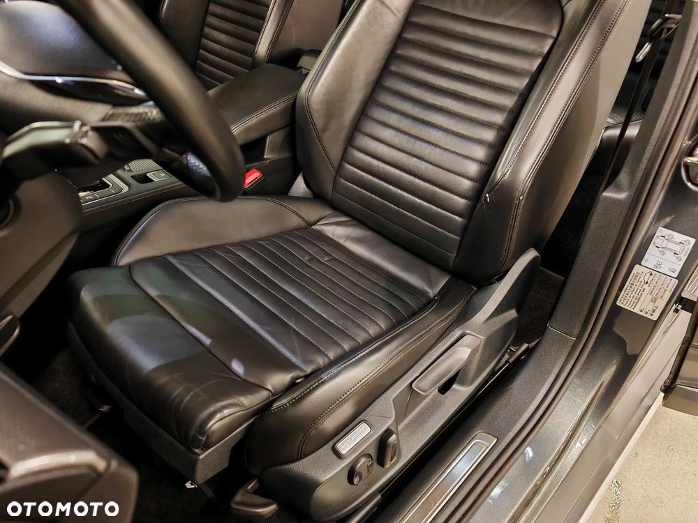 Volkswagen Passat Alltrack 2.0 TSI (BMT) 4Motion DSG - 20