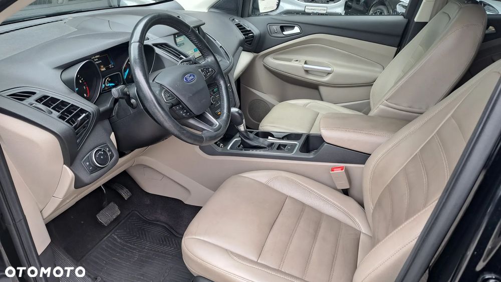 Ford Escape 2.0 EcoBoost AWD Titanium - 16