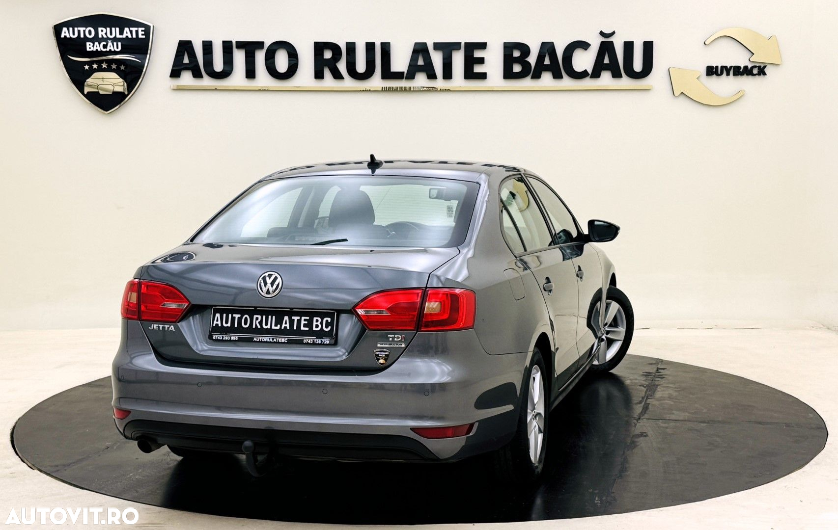Volkswagen Jetta - 6