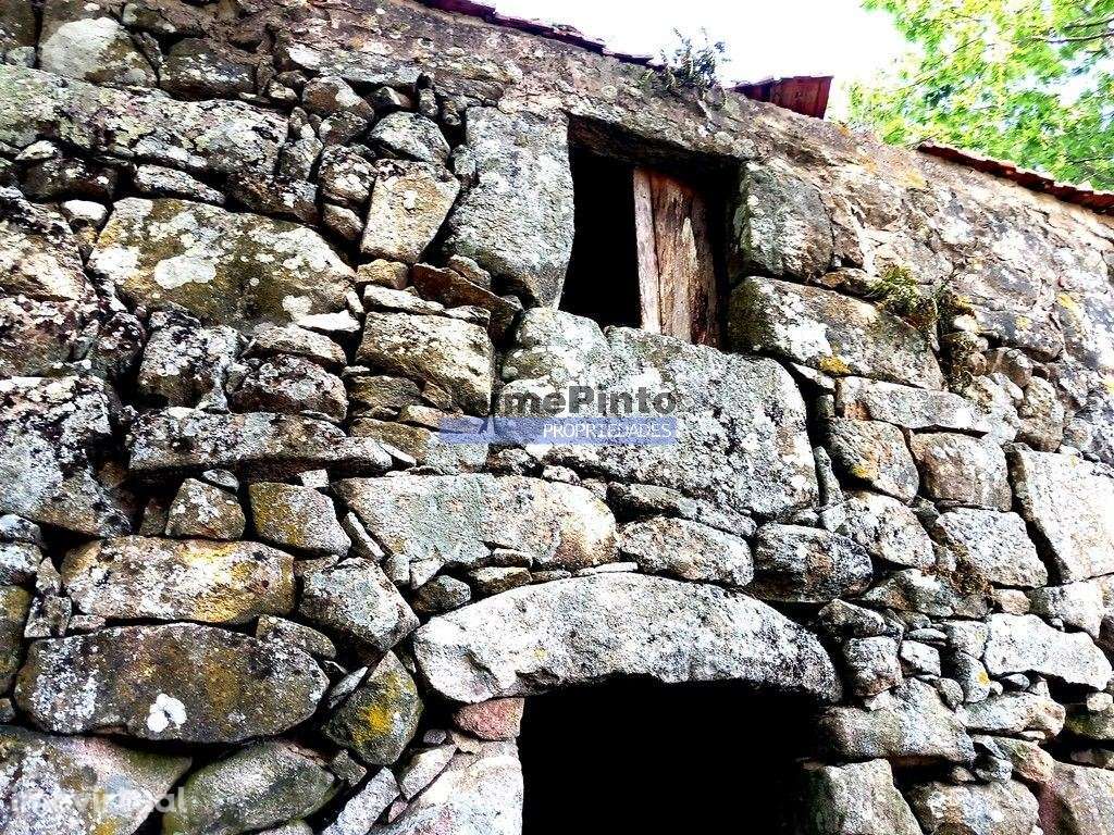 Casas antigas (1+1+1) com vista fantástica rio Douro. Portugal, Por... - Grande imagem: 4/7
