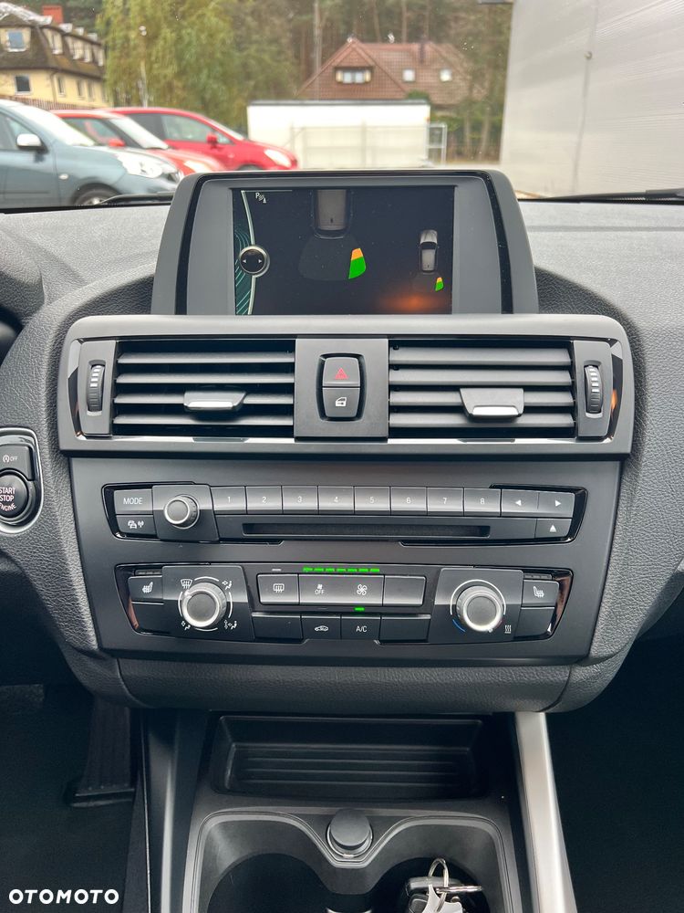 BMW Seria 1 116i - 19