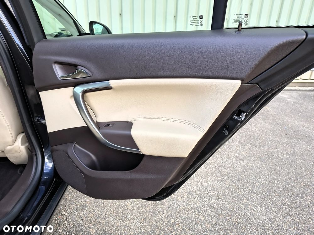 Opel Insignia 2.0 T Sport - 24