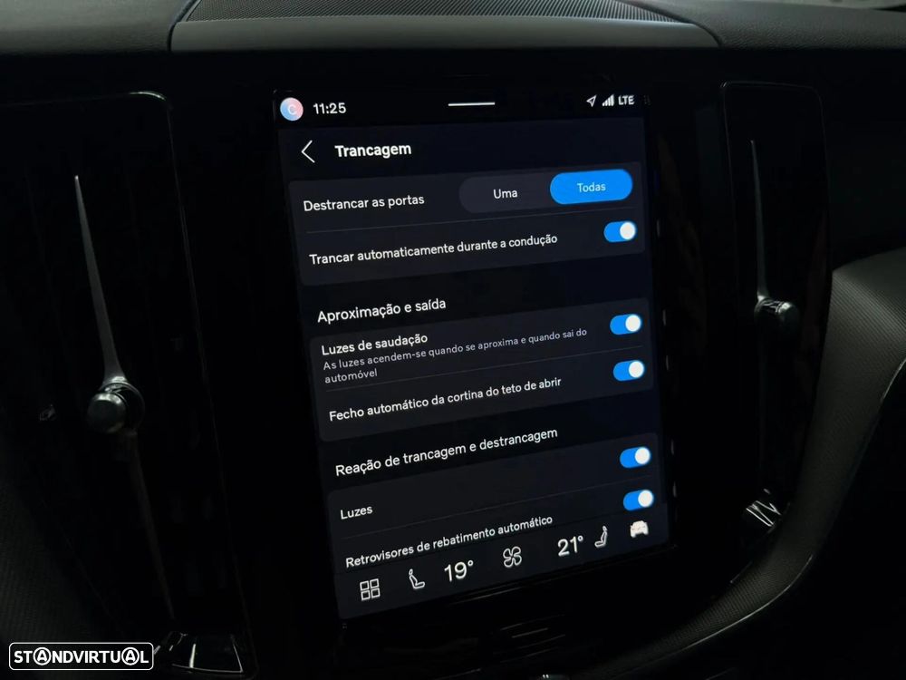 Volvo XC 60 2.0 T6 PHEV Black Edition - 50