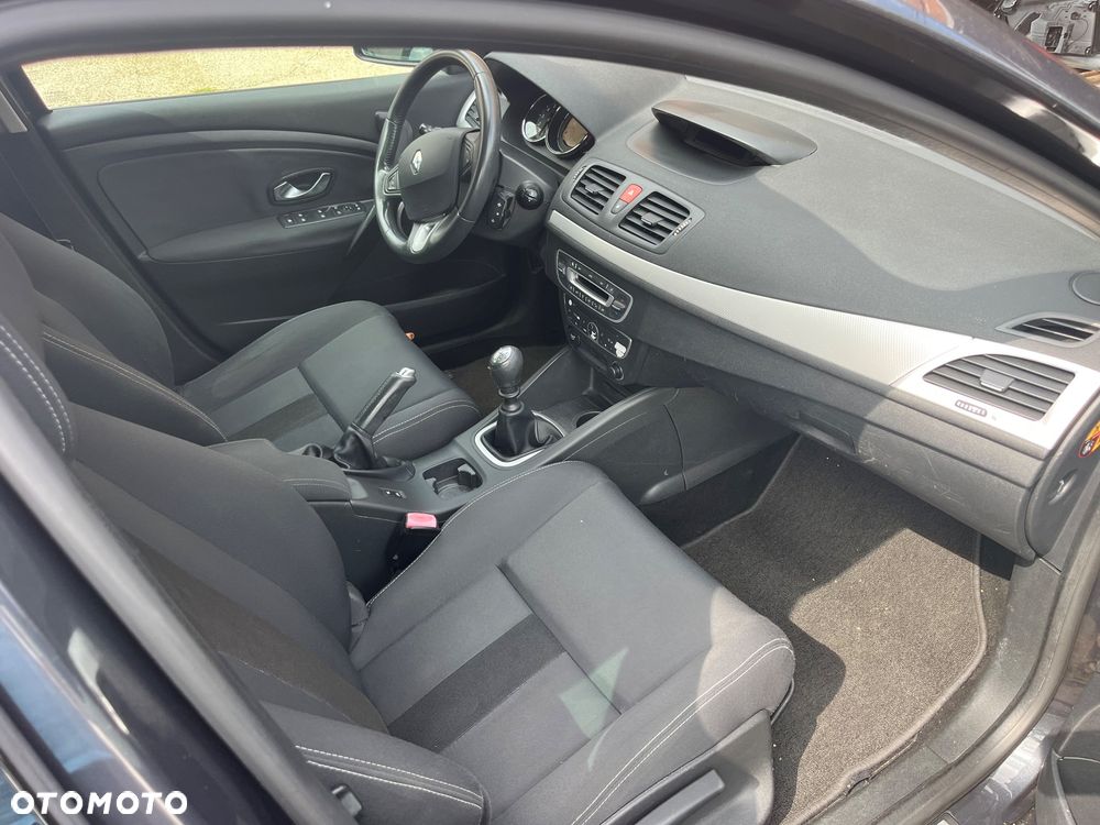 Renault Megane TCe 130 Dynamique - 11