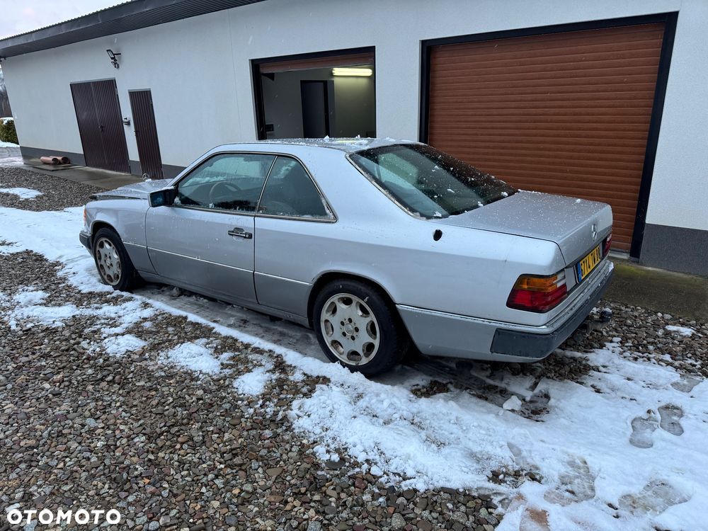 Mercedes-Benz W124 (1984-1993) - 31