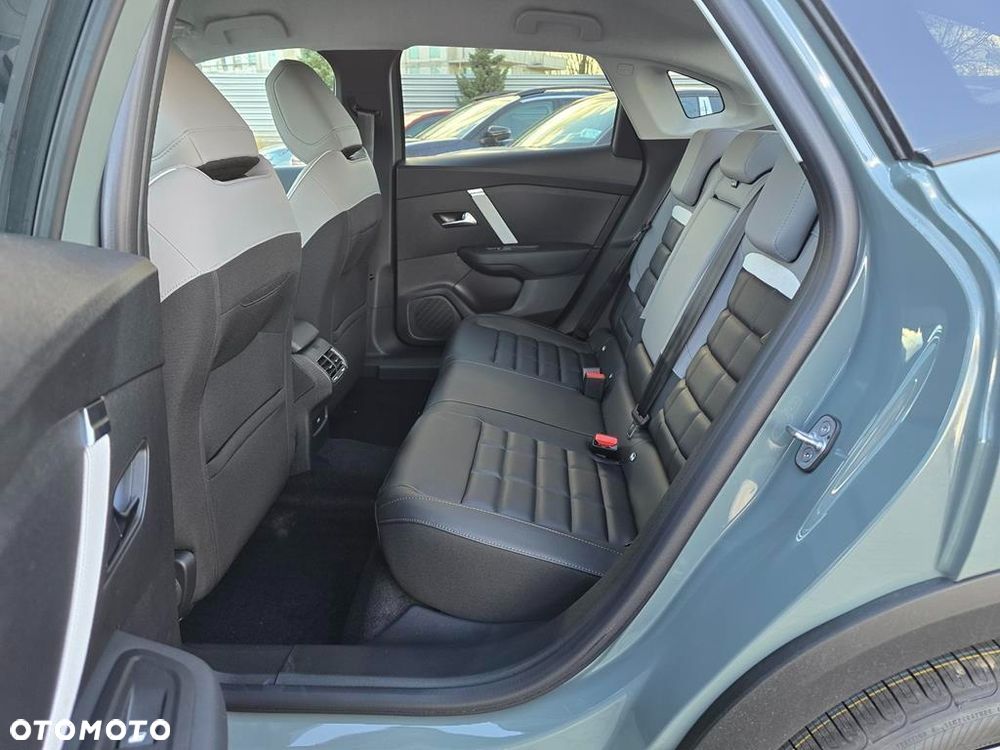 Citroën C4 1.2 mHEV Max eDCT6 - 10