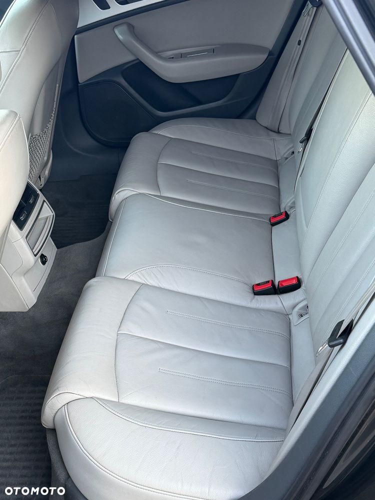 Audi A6 Avant 2.0 TDI ultra S tronic - 10