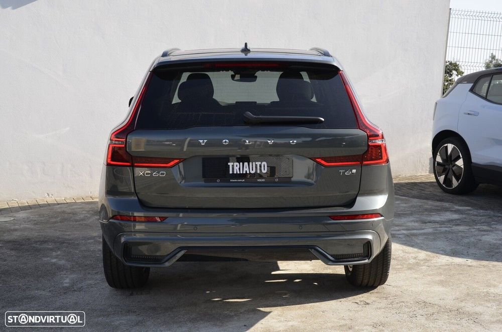 Volvo XC 60 2.0 T6 PHEV Plus Dark - 47