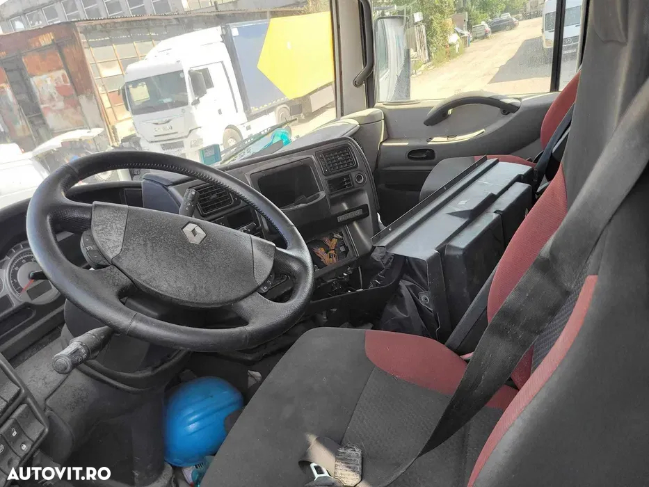 Dezmembrez cap tractor Renault Magnum dxi 480 EEV 2011 - 3