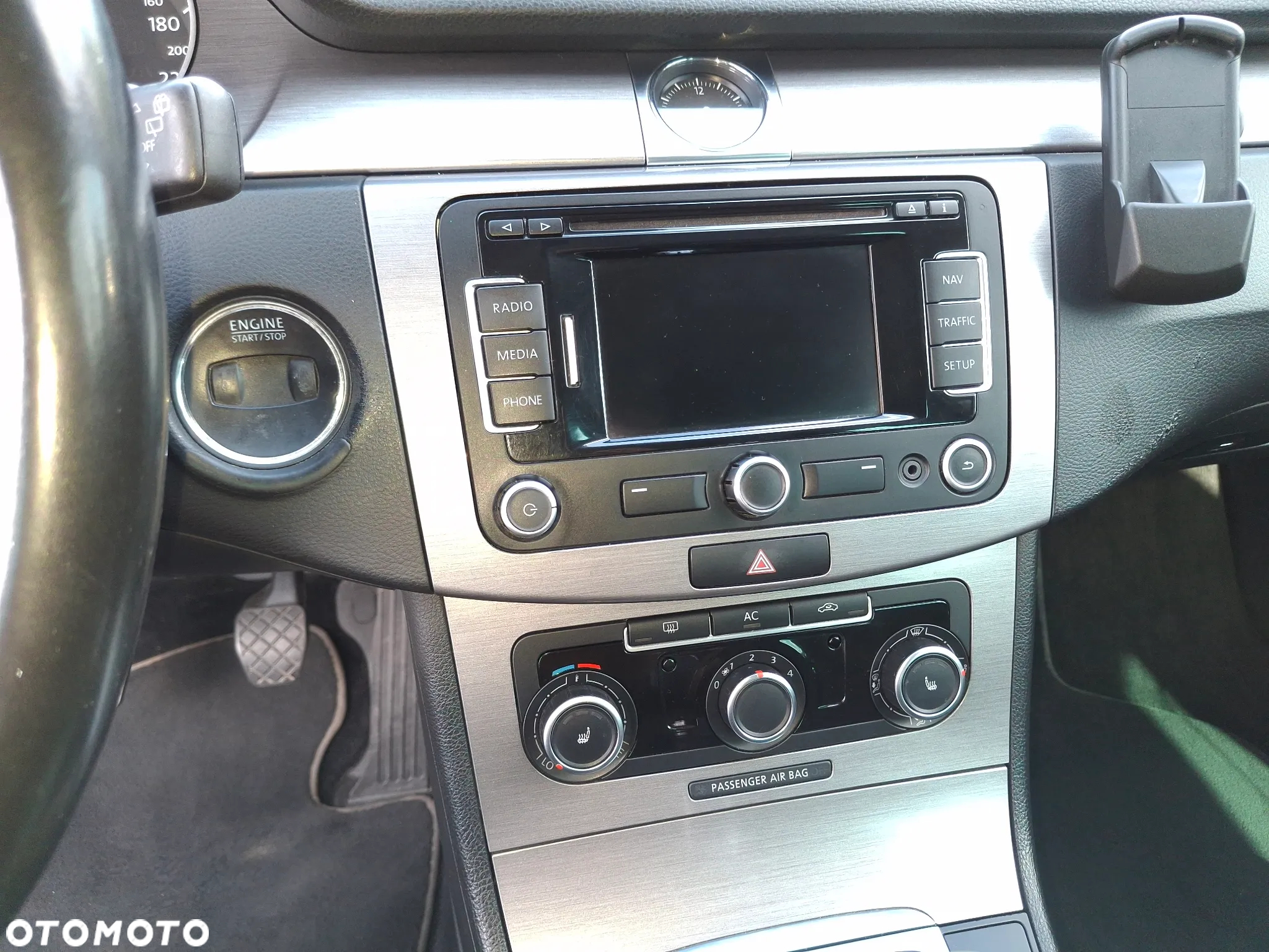 Volkswagen Passat 2.0 TDI Comfortline - 11