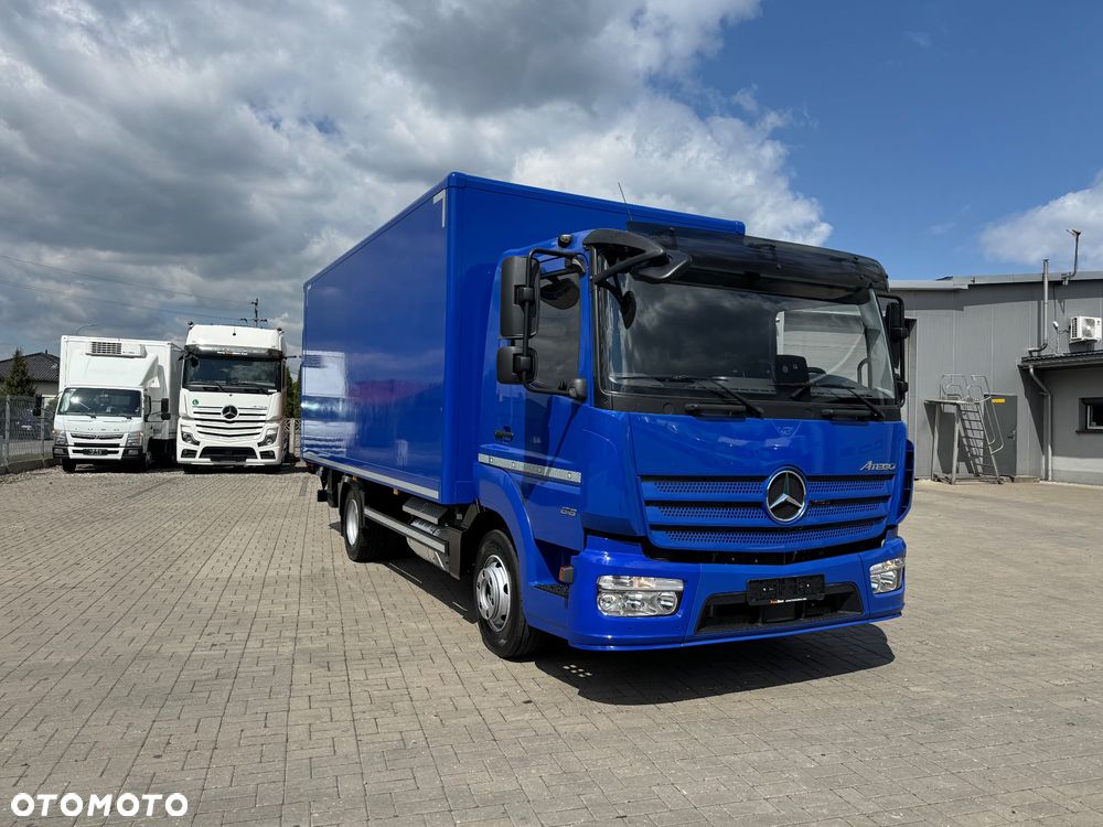 Mercedes-Benz ATEGO 816 KONTENER IZOTERMA  5.30m+ WINDA - 36