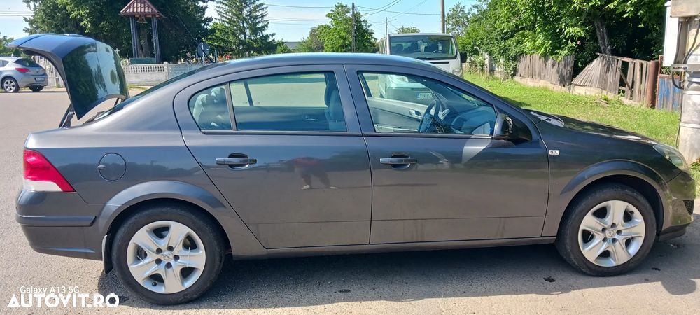 Opel Astra - 3