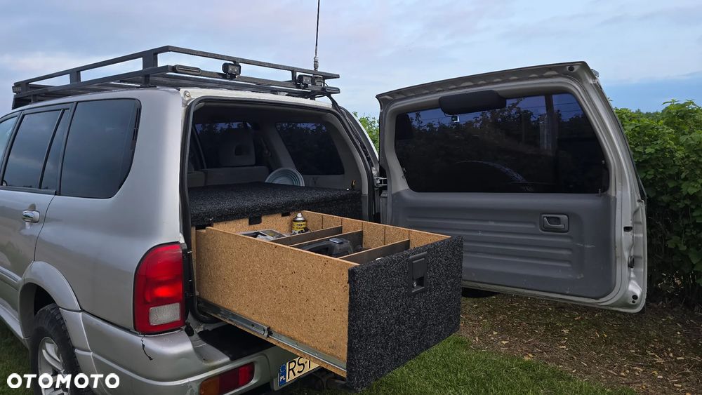 Suzuki Grand Vitara 2.7 V6 - 10