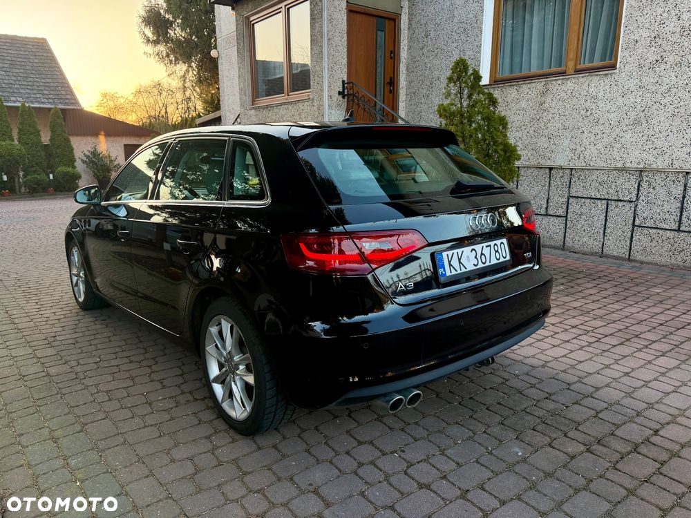 Audi A3 Sportback 2.0 TDI S tronic - 4