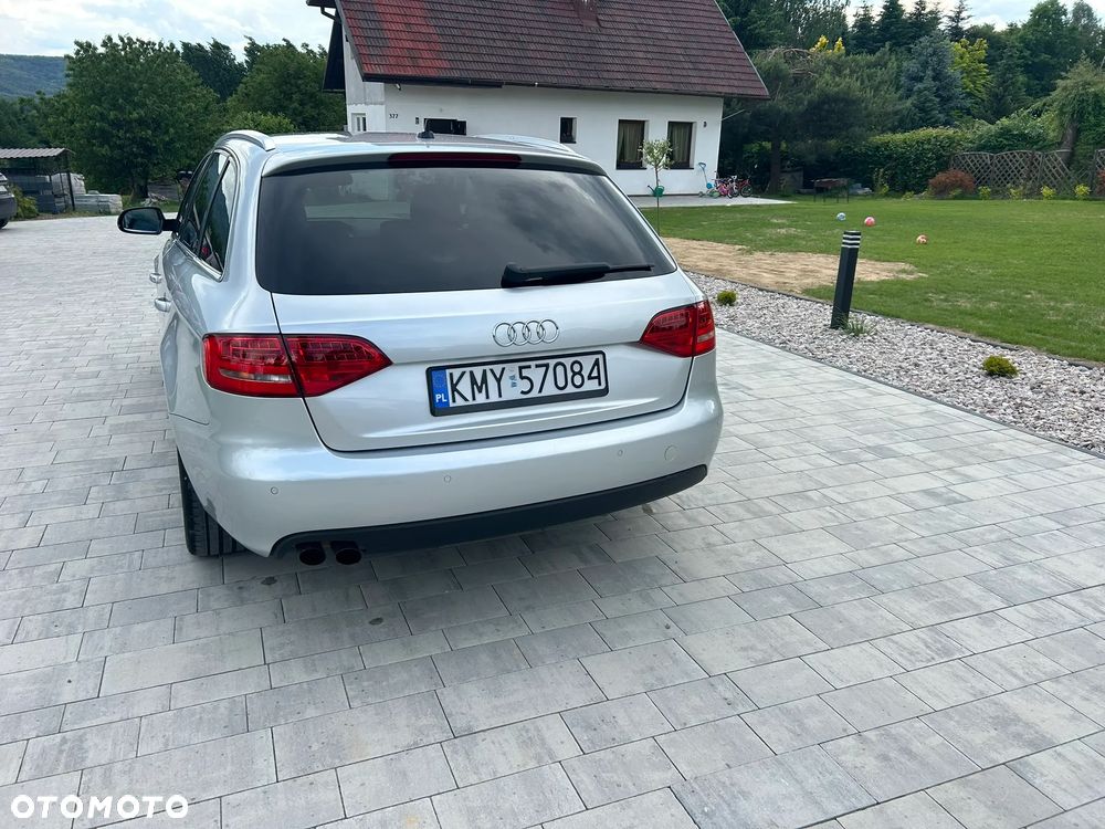 Audi A4 Avant 2.0 TDI DPF - 8