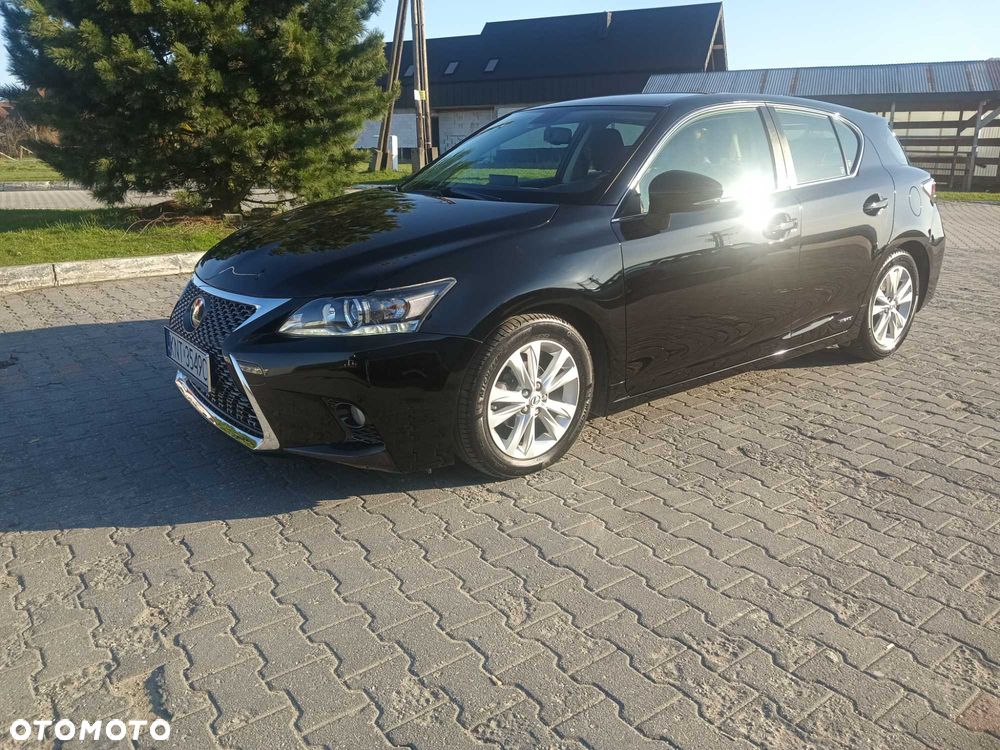 Lexus CT - 3