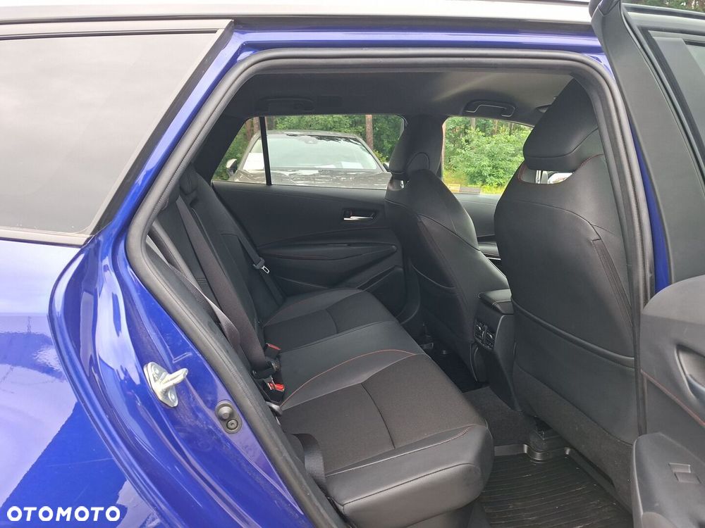 Toyota Corolla 2.0 Hybrid GR Sport Dynamic - 11