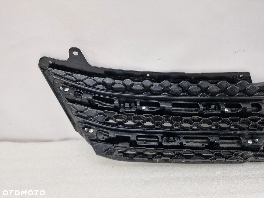 MITSUBISHI ECLIPSE CROSS 17- ATRAPA / GRILL PRZEDNI PRZÓD , NR 7450B072 / 7450B048 / 7450A402 , NR AUKCJI GL404 - 16