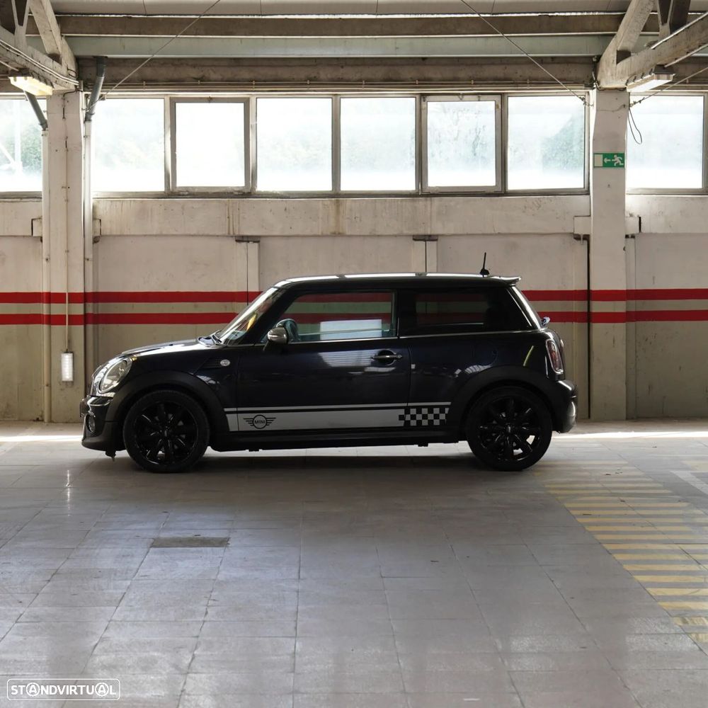 MINI 3 Portas - 8
