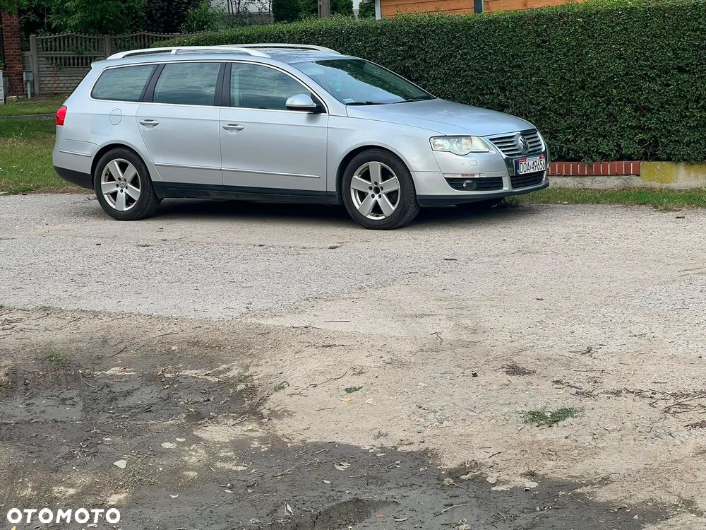 Volkswagen Passat - 4