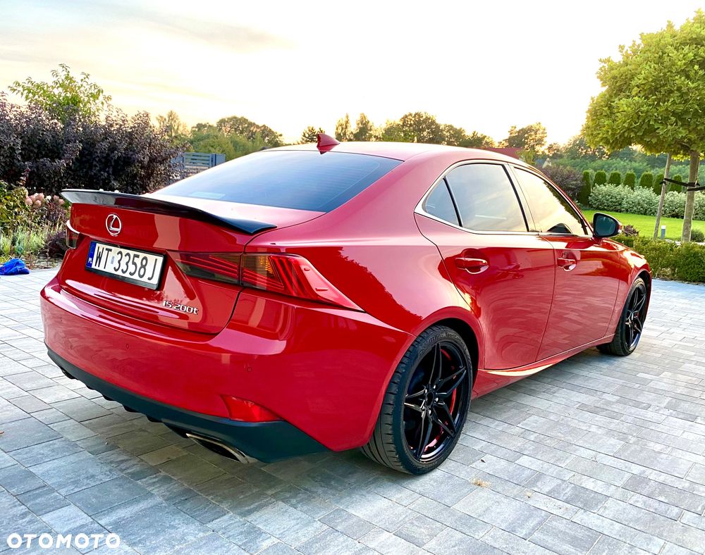Lexus IS - 21