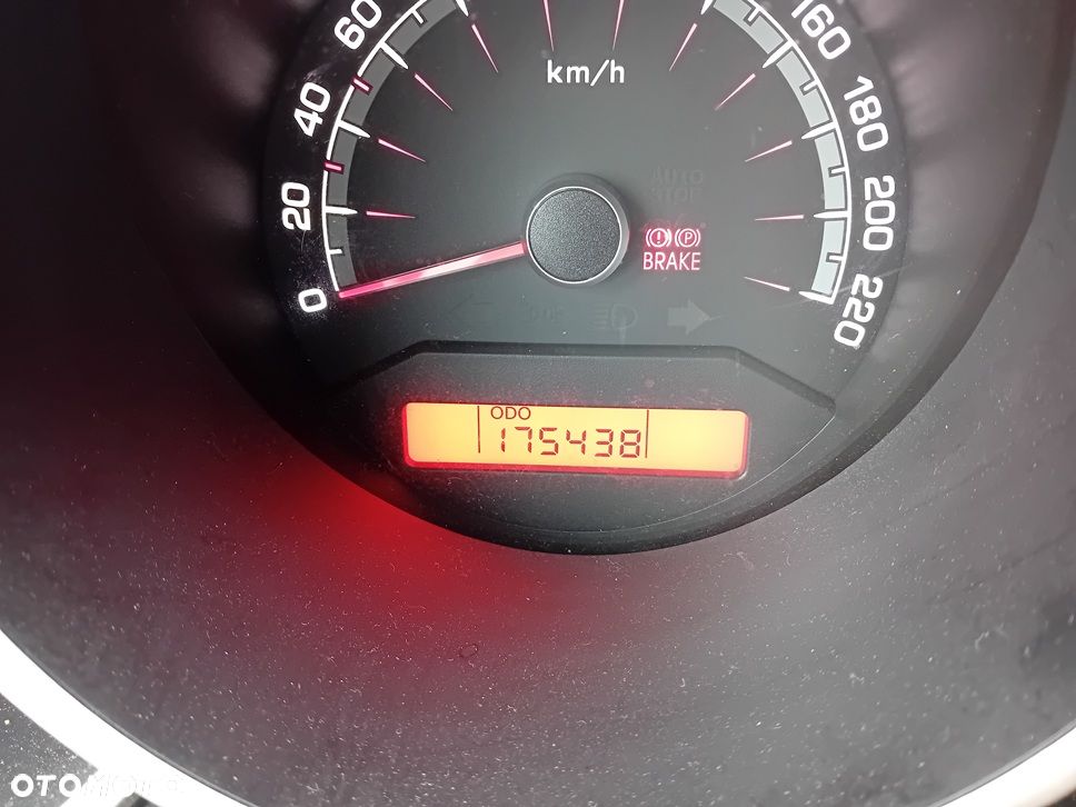 Kia Venga 1.6 CVVT Titanium Collection - 34