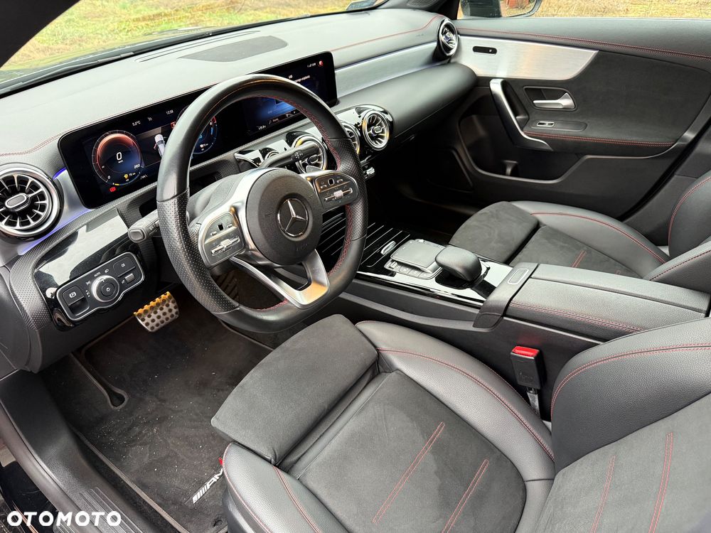 Mercedes-Benz CLA 250 E AMG Line 8G-DCT - 13