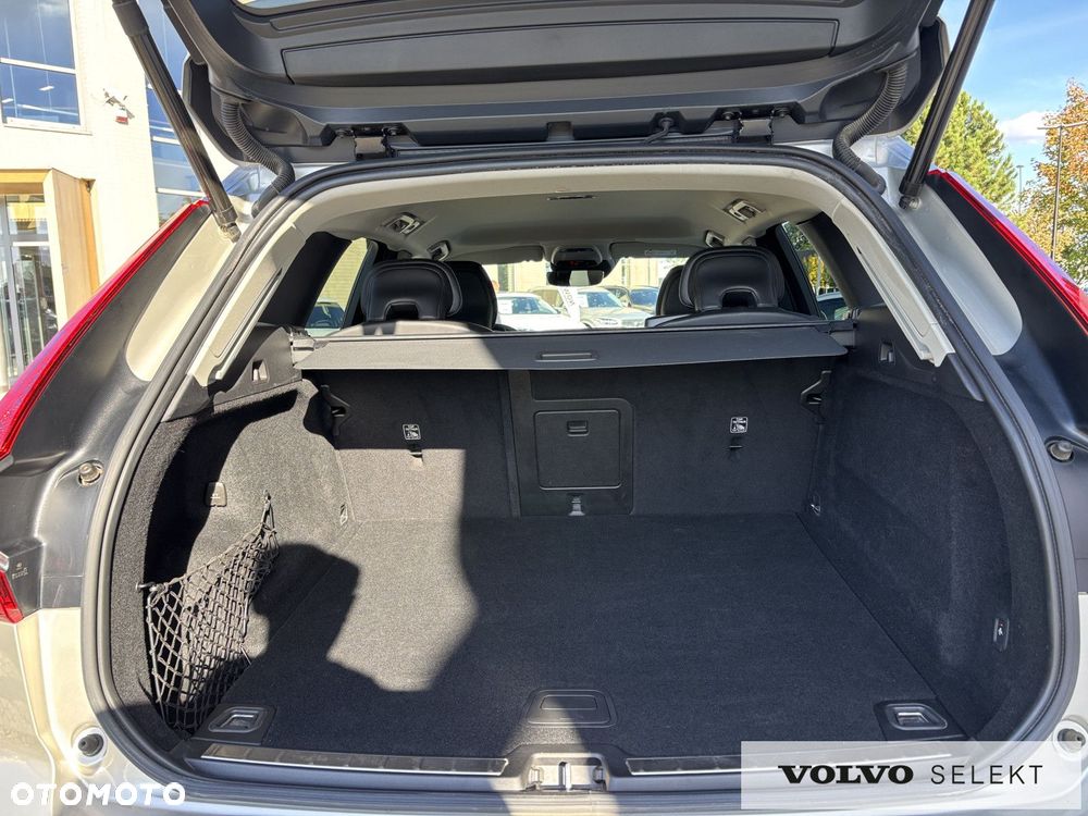 Volvo XC 60 - 22