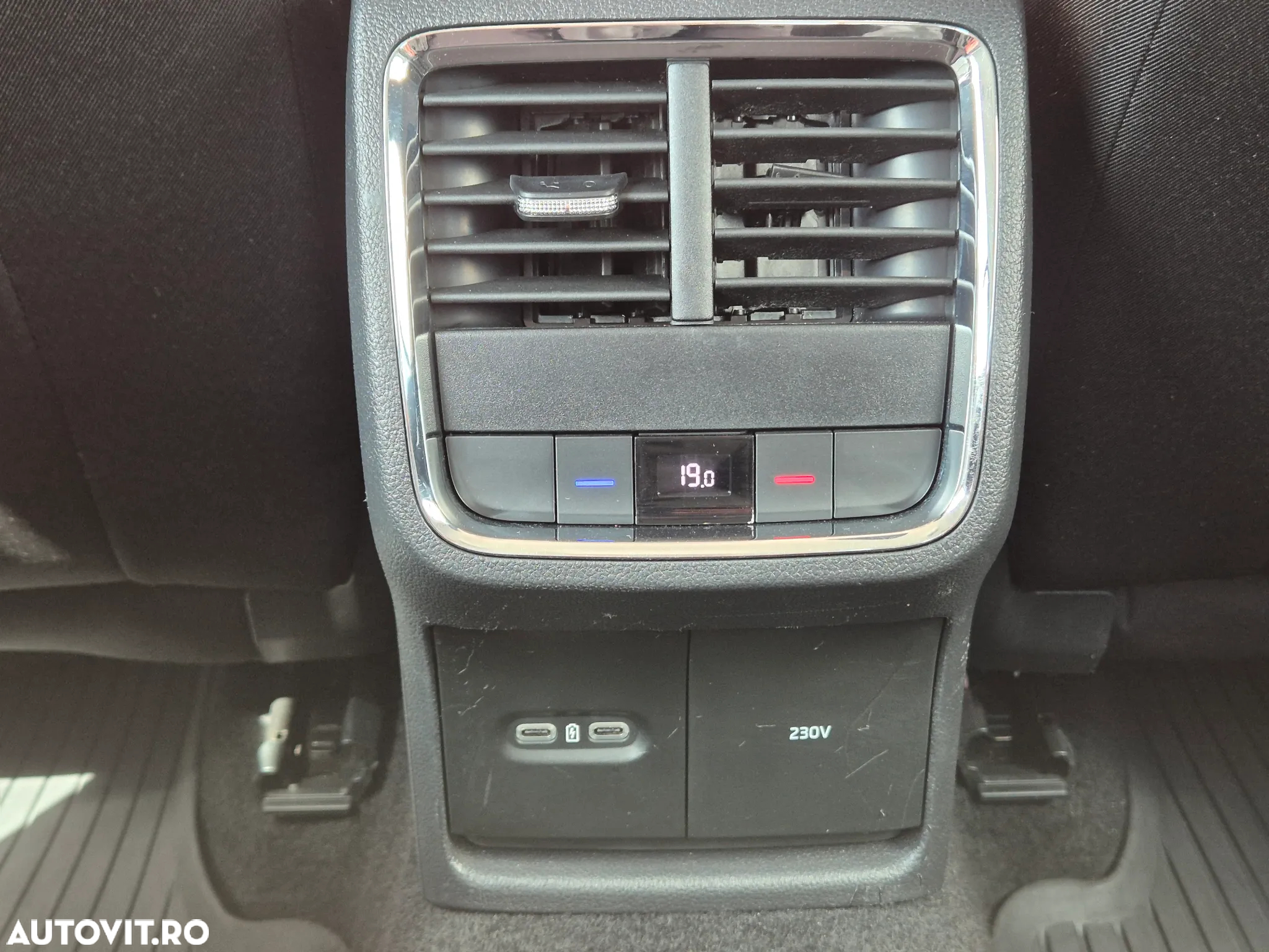 Skoda Octavia 2.0 TDI DSG Style - 13