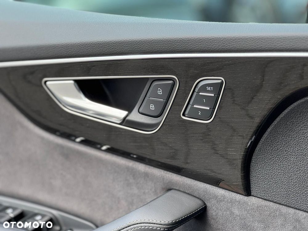 Audi Q8 TDI mHEV 210 kW Quattro Tiptronic - 28
