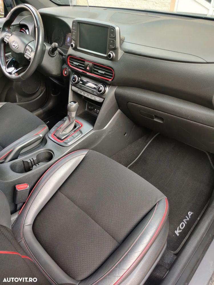 Hyundai KONA - 8