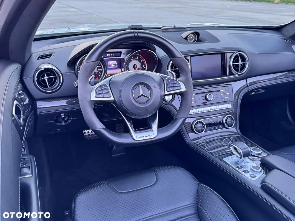 Mercedes-Benz SL 63 AMG - 31