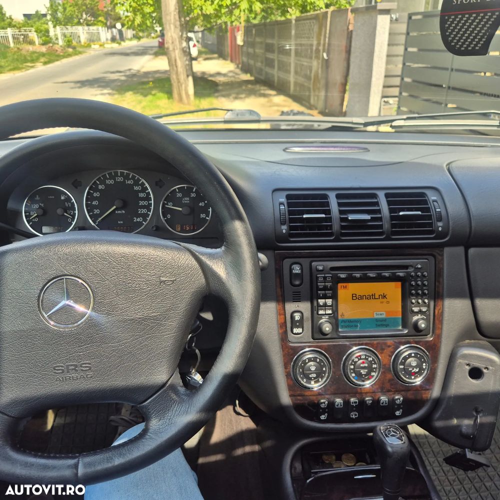 Mercedes-Benz ML - 10