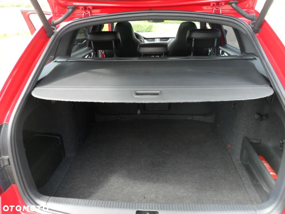 Skoda Octavia 2.0 TSI RS 245 DSG - 24