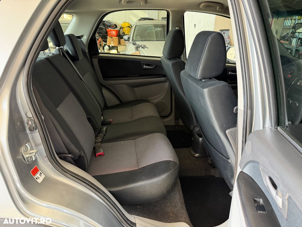 Suzuki SX4 1.6 VVT Streetline 4x2 Club - 11