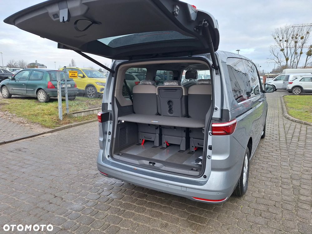 Volkswagen Multivan - 16