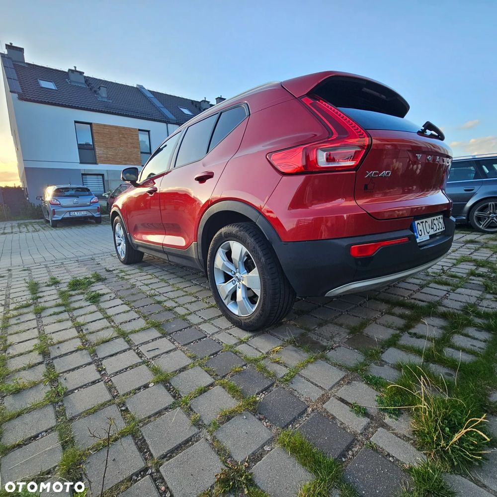 Volvo XC 40 T3 Momentum Pro - 8