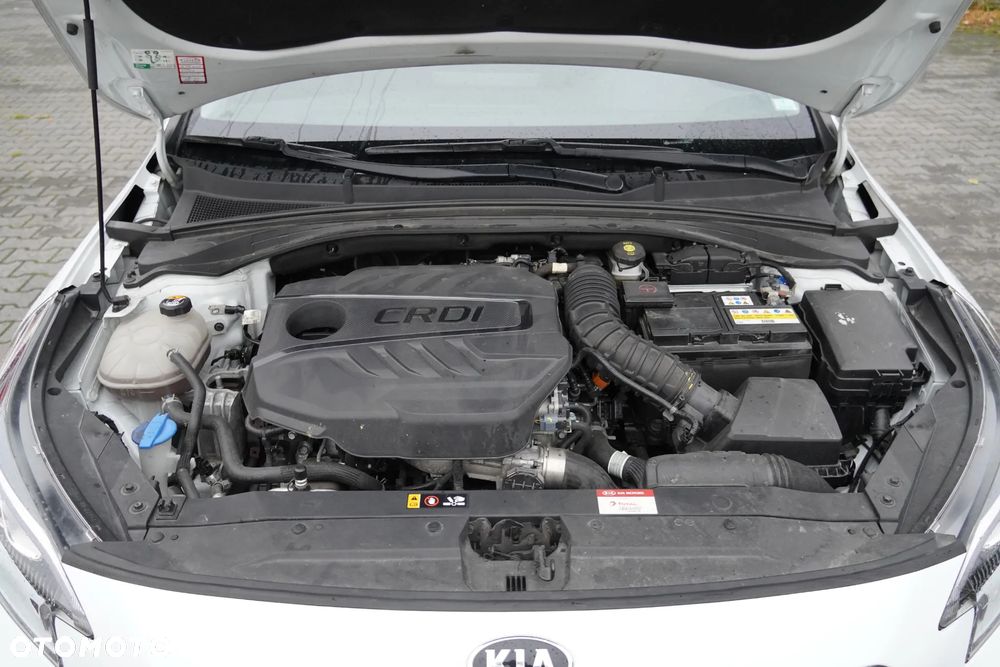 Kia XCeed 1.6 CRDi Eco-Dynamics+(48V Mild-Hybrid) DCT7 VISION - 16