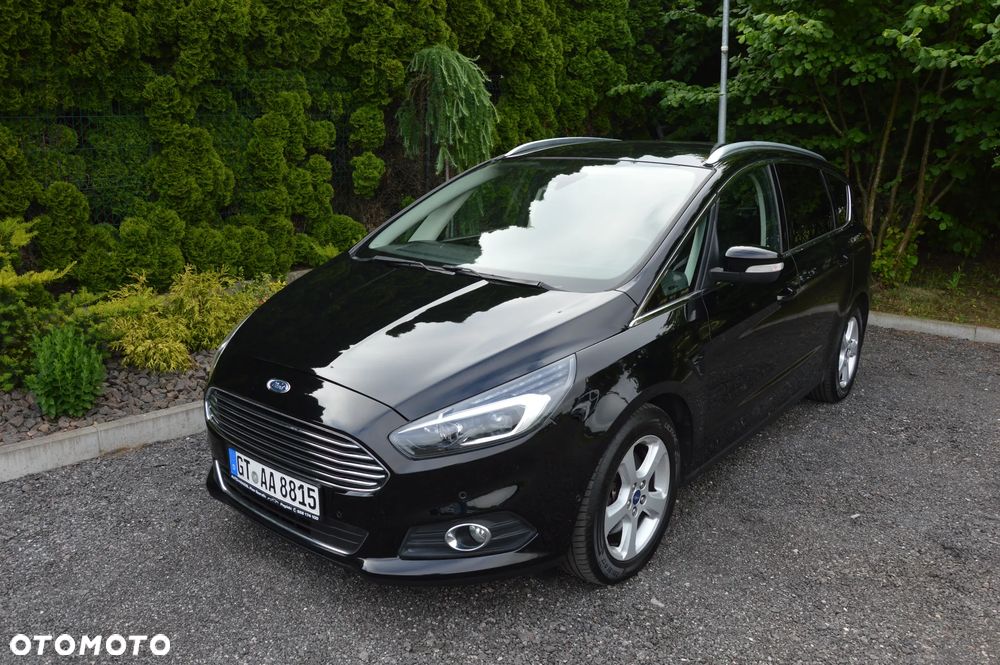 Ford S-Max - 13