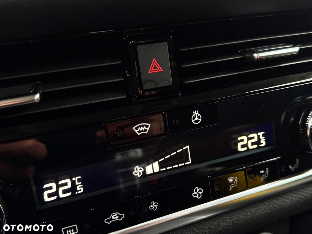 Nissan Qashqai 1.3 DIG-T MHEV N-Connecta - 18