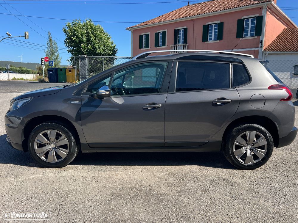 Peugeot 2008 1.2 PureTech Style - 18
