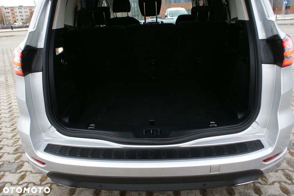 Ford S-Max 2.0 EcoBlue Titanium - 18