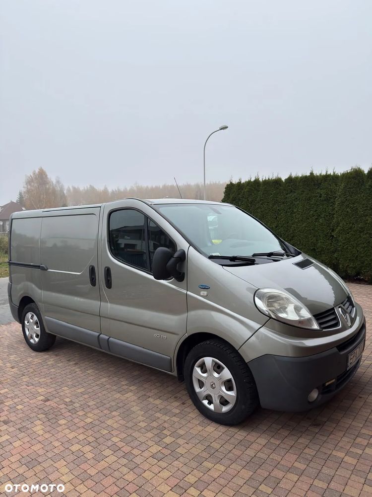 Renault Trafic - 1