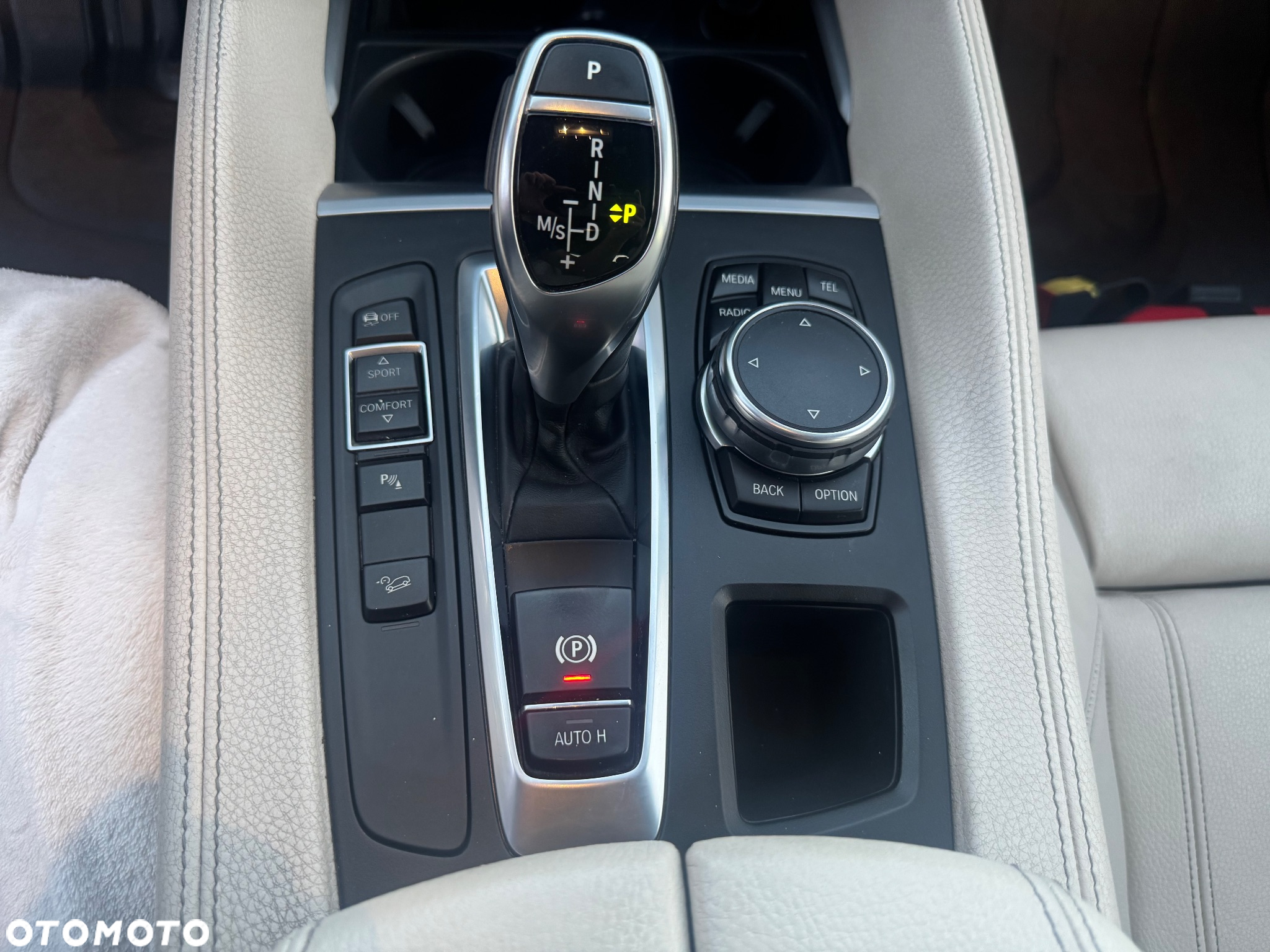 BMW X6 xDrive30d - 23