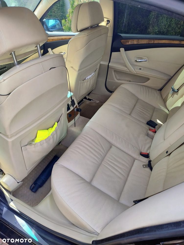 BMW Seria 5 535i - 14