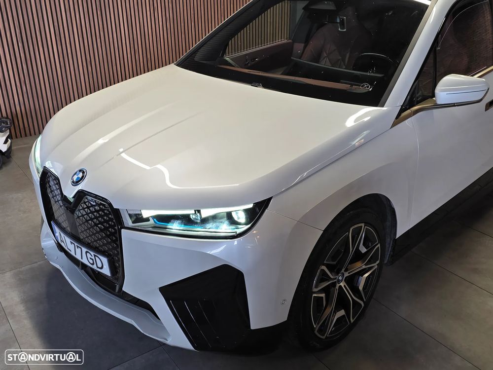 BMW iX xDrive 40 Pack Desportivo - 6
